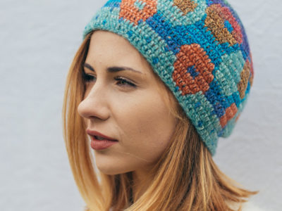 Tija Crochet Hat Floral Bubbles blue and orange