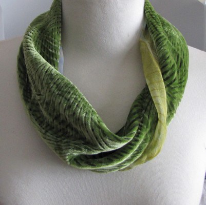 Jane Porter Fashion velvet cowl