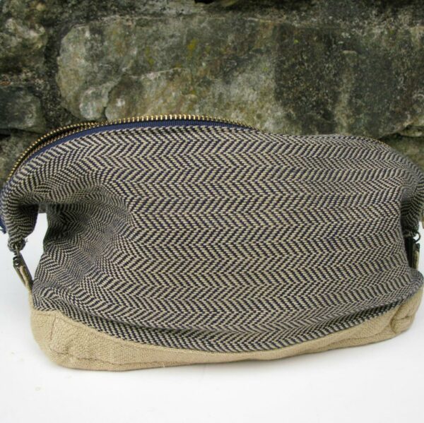 2511.mw.toiletry.navy.herringbone_2048x