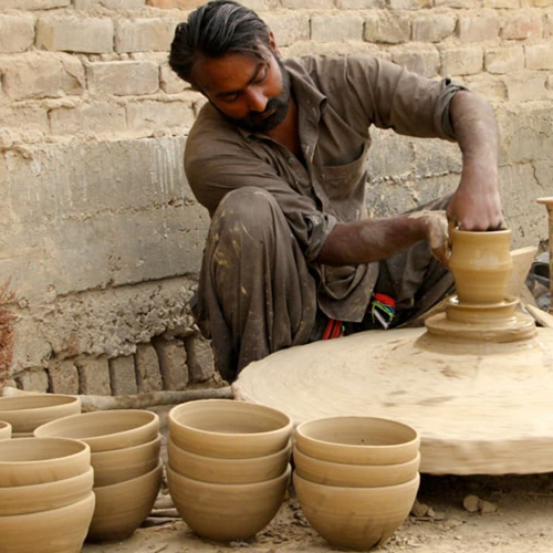 Shop handmade bowls on Artizan Made.