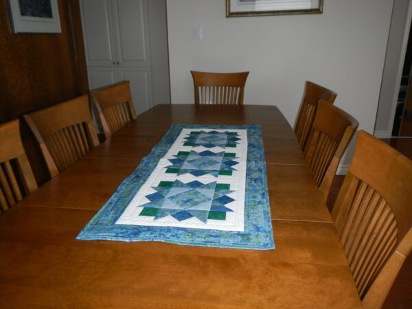Designed-and-quilted-by-Castilleja-Cotton-1