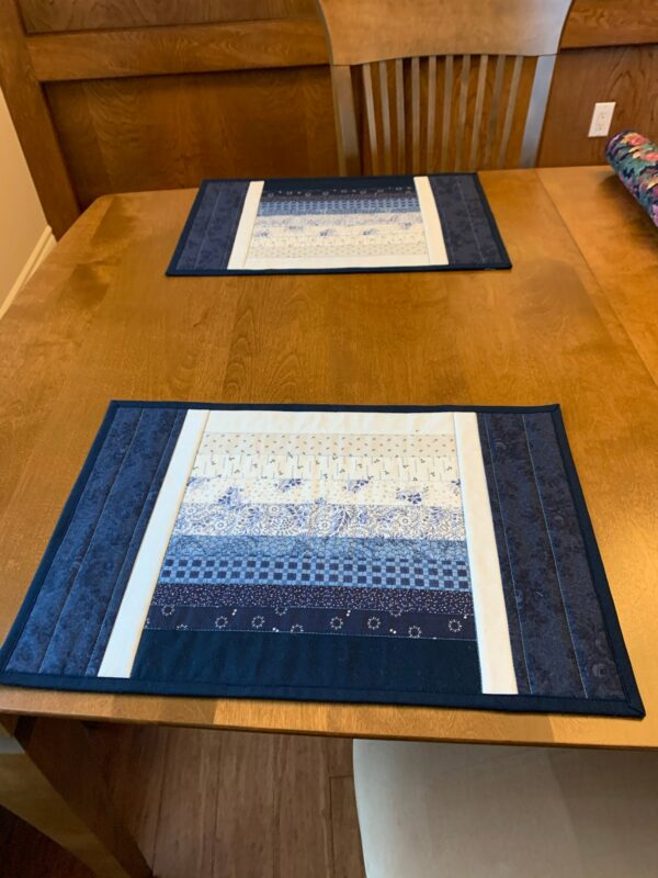 Designed-and-quilted-by-Castilleja-Cotton-1
