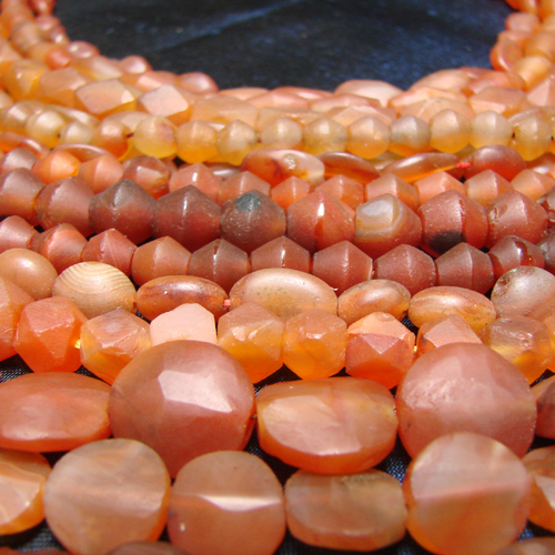 Shop gemstones on Artizan Made.