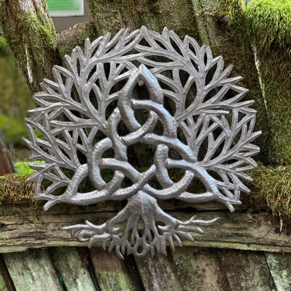 its-cactus-hatian-metal-art-7
