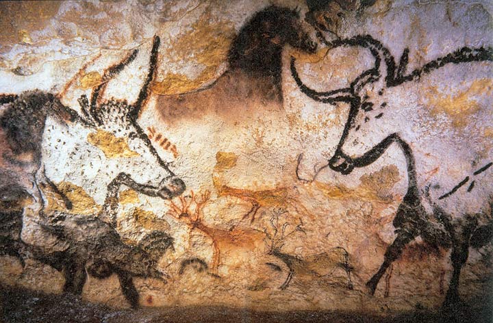 Aurochs, Horses and Deer, Lauscaux Cave, Montignac, France. Photo by Prof saxx via Wikimedia Commons (CC BY-SA 3.0).